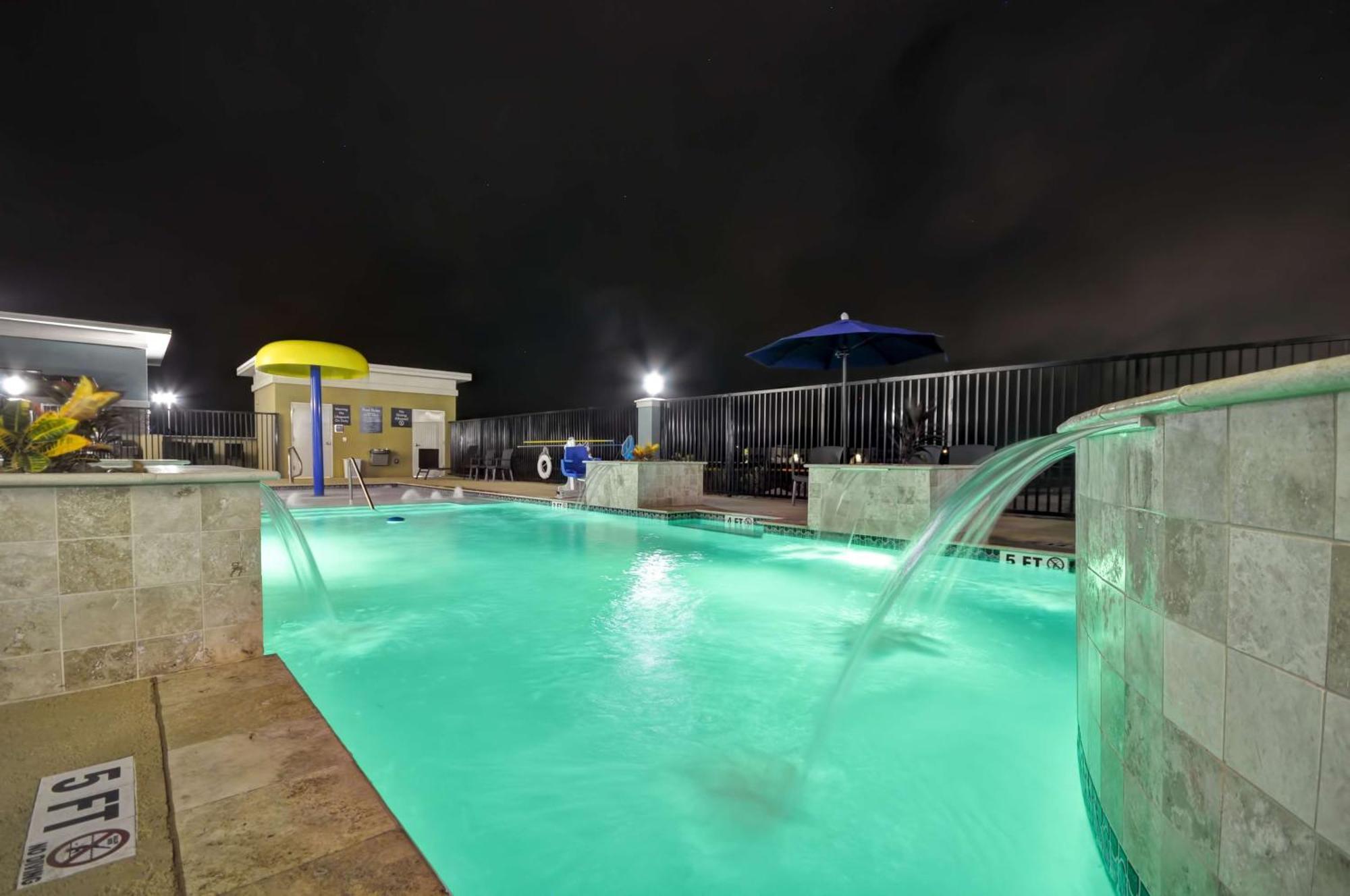 Homewood By Hilton Hotel